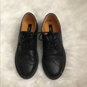Black faux leather oxfords BDG